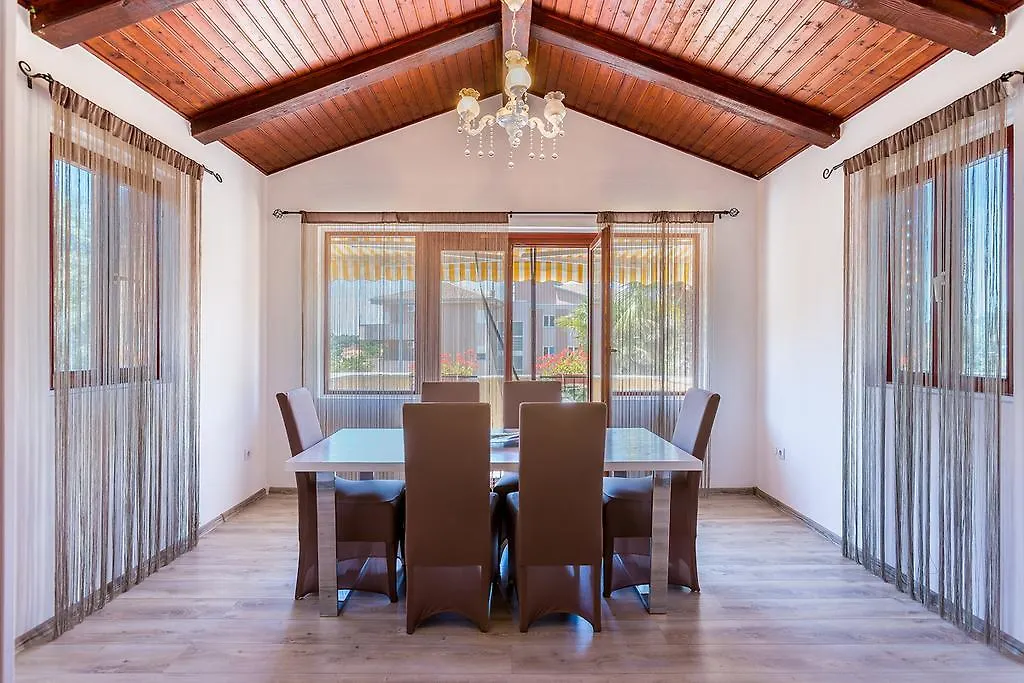 Villa Zara Ližnjan Apartamento
